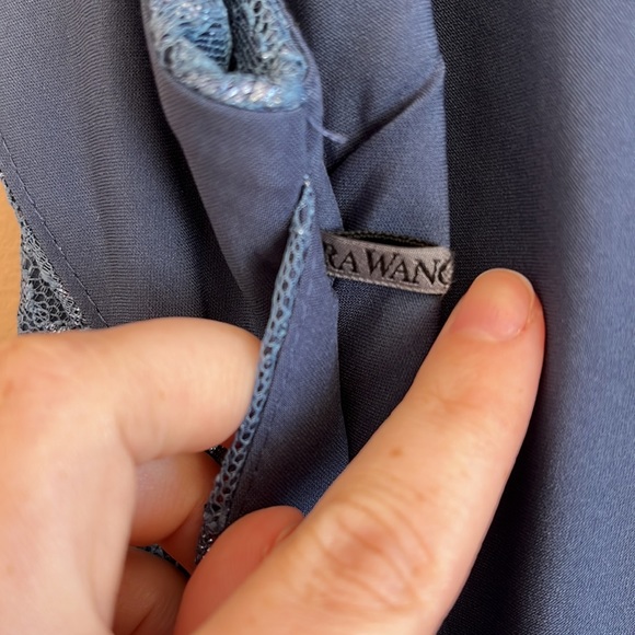 Vera Wang Gown 

Perfect for Prom - Picture 9 of 9